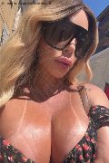 Napoli Trans Ellena Bittencourt 392 12 74 529 foto selfie 5