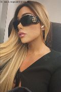 Napoli Trans Ellena Bittencourt 392 12 74 529 foto selfie 28